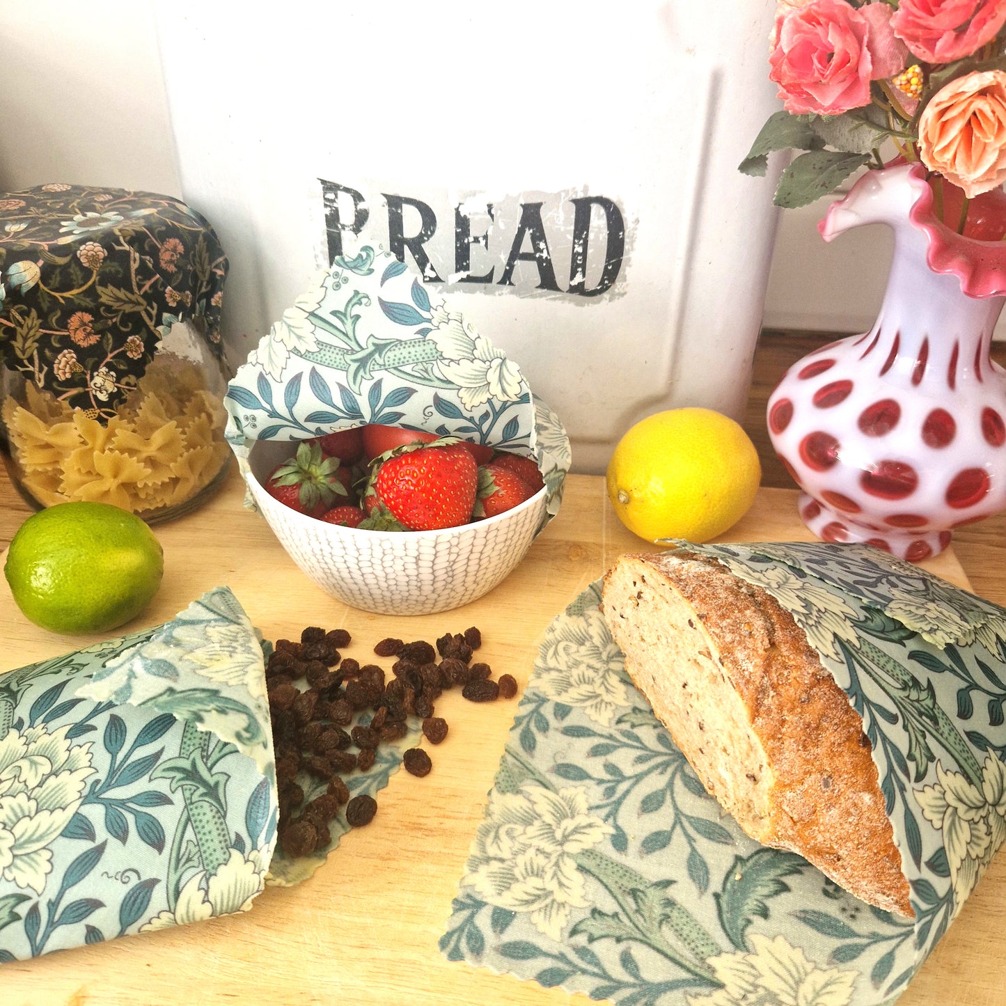 Reusable Beeswax Food Wraps 100% Hand Made in the UK by Honey Bee Good.