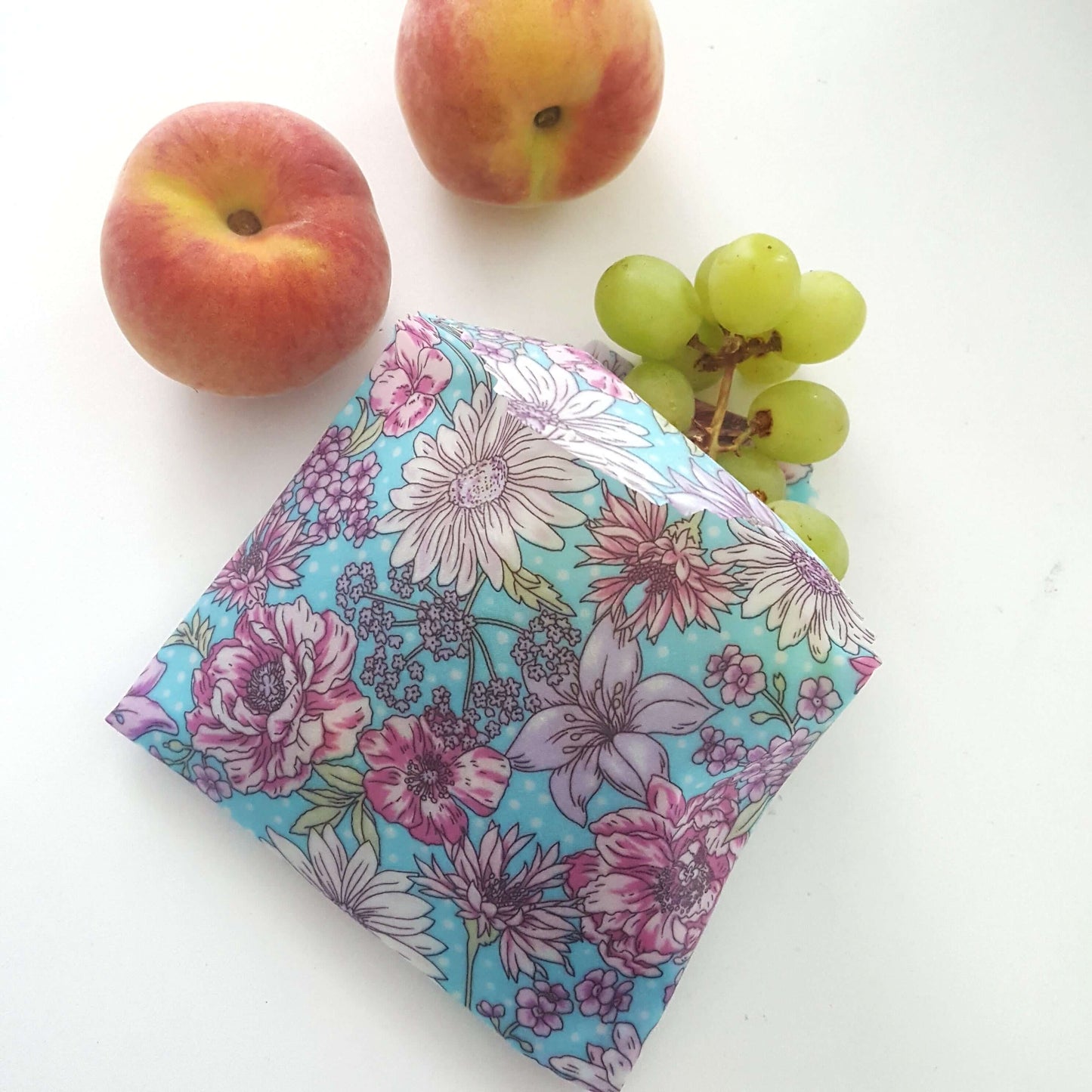 Reusable Beeswax Food Wraps 100% Hand Made in the UK by Honey Bee Good.