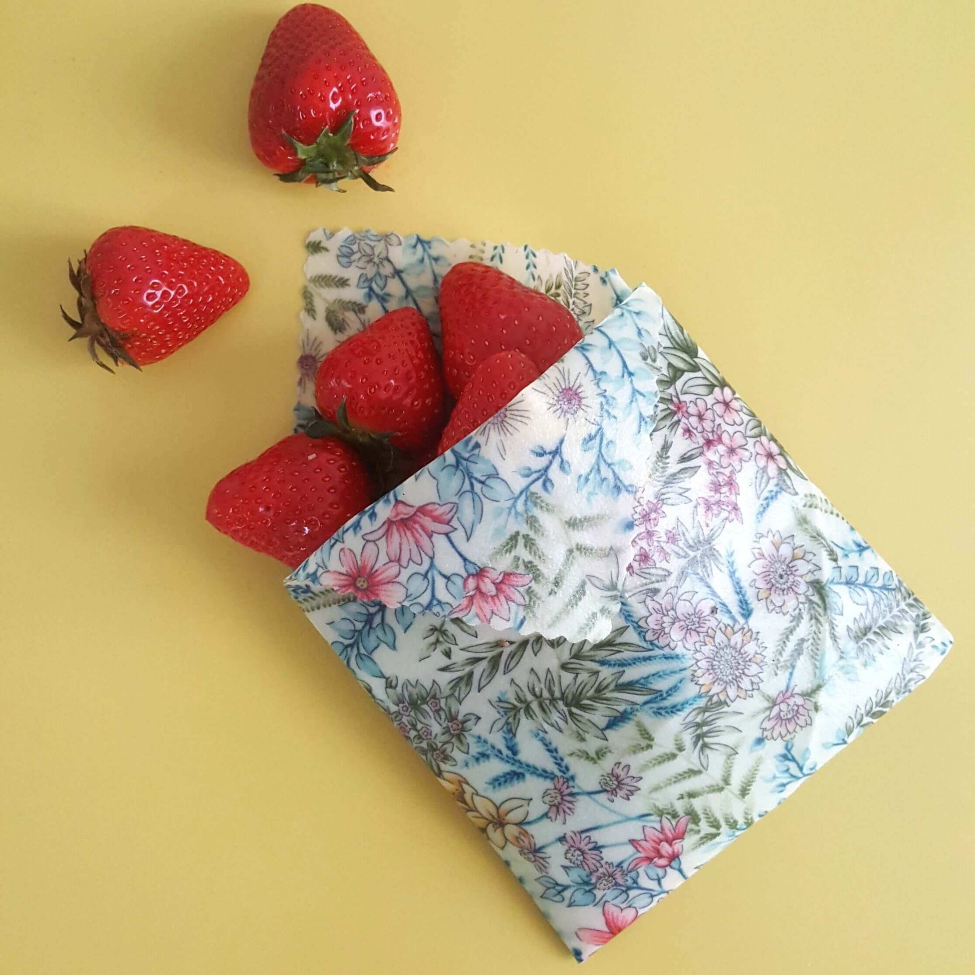 Reusable Beeswax Food Wraps 100% Hand Made in the UK by Honey Bee Good.