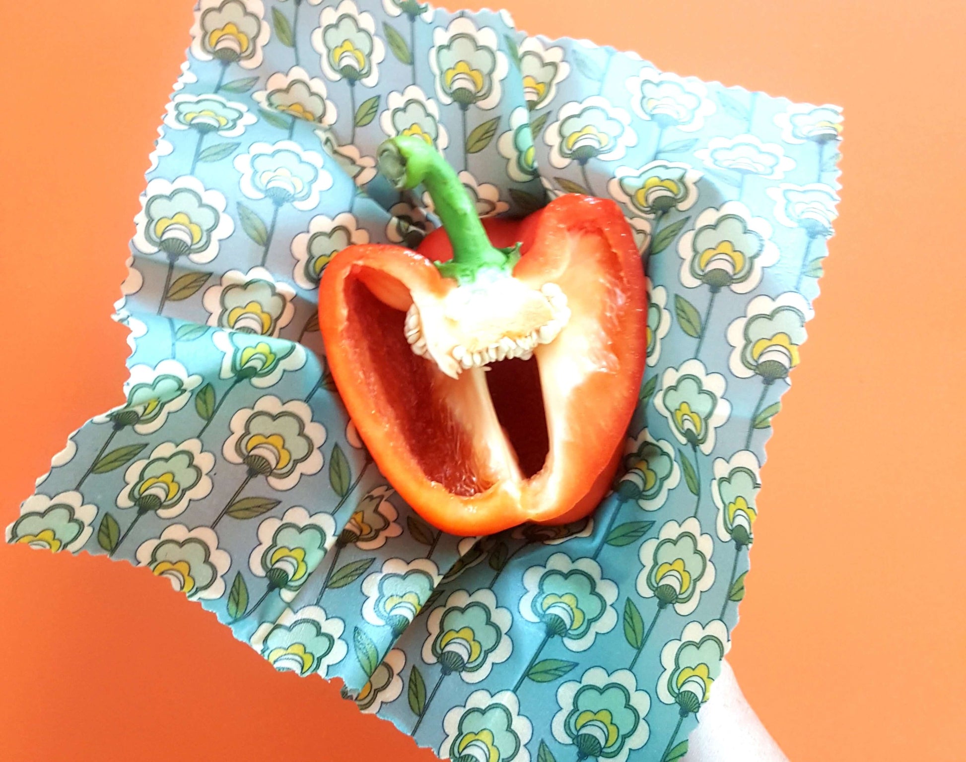 Reusable Beeswax Food Wraps 100% Hand Made in the UK by Honey Bee Good.