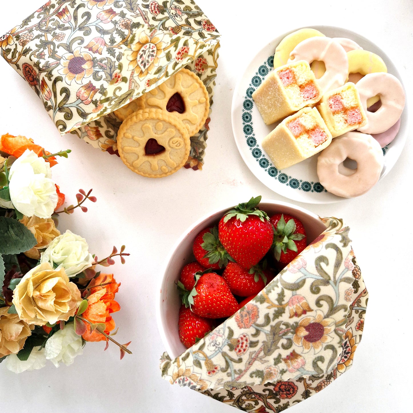 Reusable Beeswax Food Wraps 100% Hand Made in the UK by Honey Bee Good.