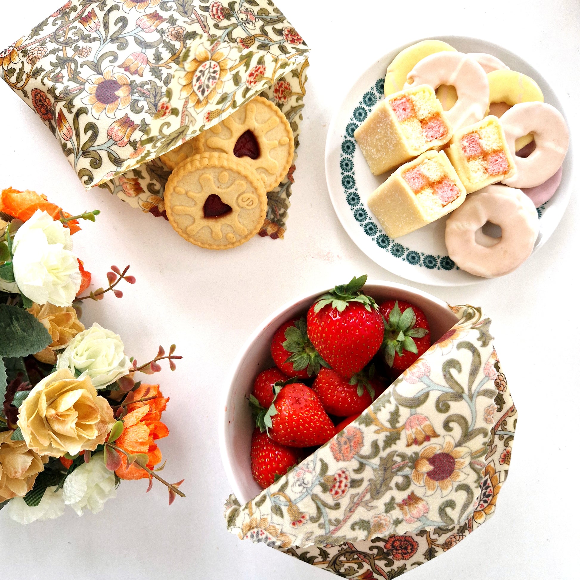 Reusable Beeswax Food Wraps 100% Hand Made in the UK by Honey Bee Good.